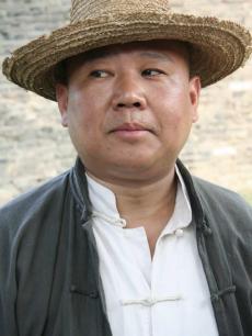 챦