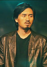 ½