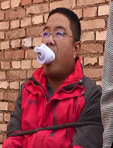 Ʊ